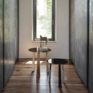Mesa Auxiliar Tao de Bontempi. Mesas auxiliares. Muebles modernos italianos.