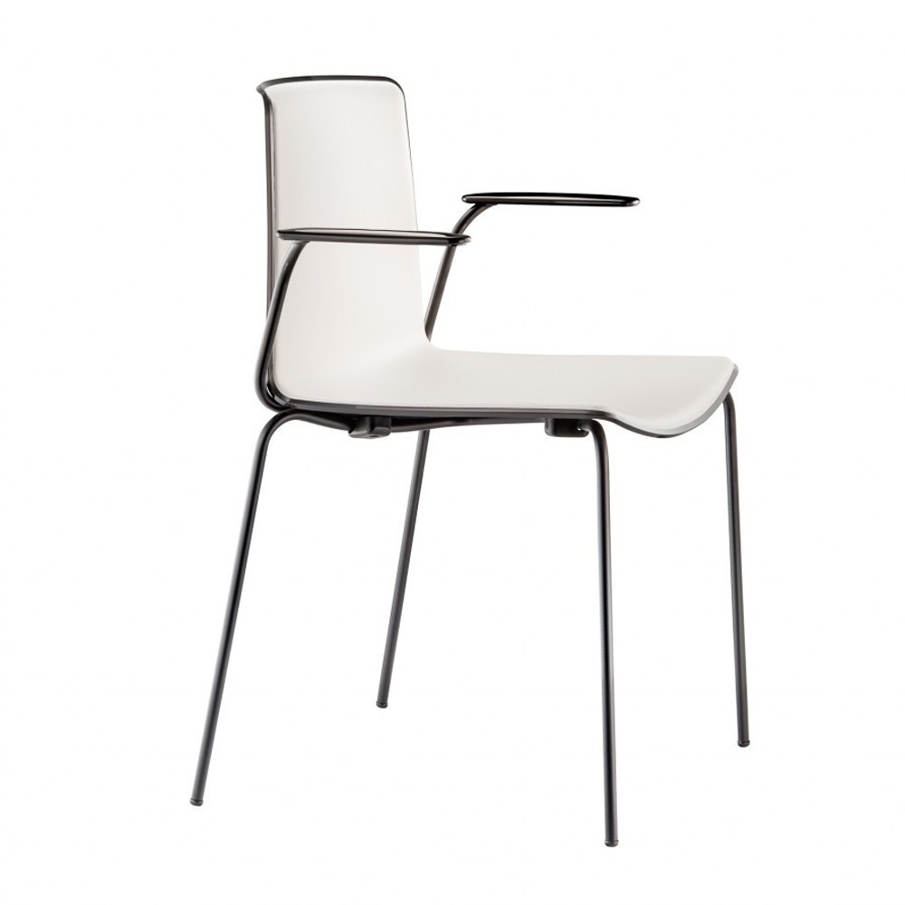 Sillón Tweet 895 de Pedrali. Sillas de diseño. Sillas de polipropileno.