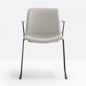 Sillón Tweet 898/2 de Pedrali. Sillas de diseño. Sillas tapizadas modernas.