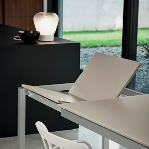 Lámpara Sobremesa Stone de Bontempi. Lámparas de sobremesa contemporáneas.