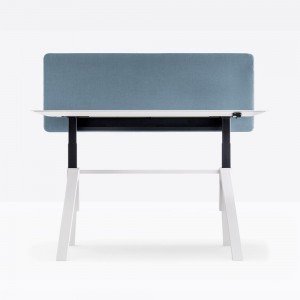 Escritorio Arki Ajustable de Pedrali. Escritorios de diseño modernos de oficinas.