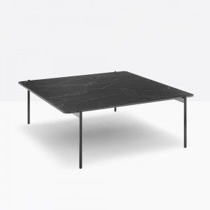 Mesa auxiliar Blume de Pedrali. Mesas de diseño. Mesas auxiliares modernas.