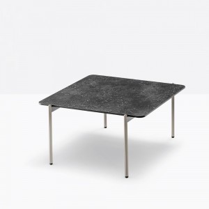 Mesa auxiliar Blume de Pedrali. Mesas de diseño. Mesas auxiliares modernas.