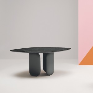 Mesa Elinor de Pedrali. Mesas de diseño. Mesas modernas para oficinas.