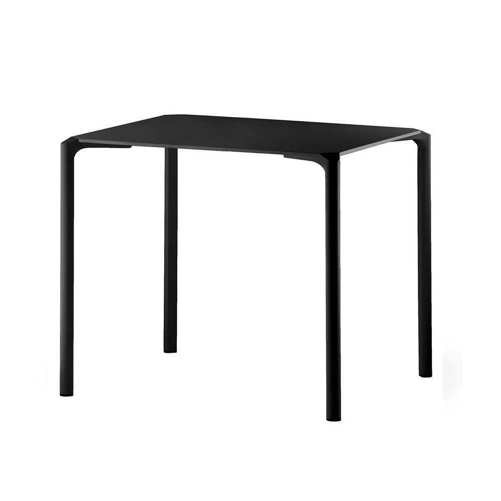 Mesa Jump de Pedrali. Mesas de diseño. Mesas modernas de jardín y terraza.