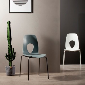Silla Hole Metal de Tonin casa. Muebles modernos de hogar.