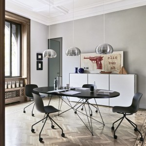 Silla Troy 4Star Polipropileno Magis. Silla de diseño moderno con ruedas.