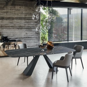 Mesa Eliot Keramik de Cattelan Italia de cerámica. Mesas de comedor.