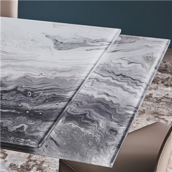 Mesa Eliot CrystalArt Drive de Cattelan Italia con diseño moderno y elegante con acabados de lujo.