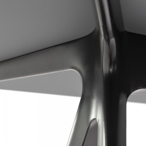 Mesa Baguette Fenix Magis. Mesa de diseño moderno para oficinas y estudios.
