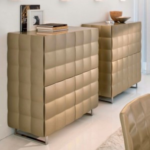 Vitrina Venice de Tonin casa. Muebles modernos de hogar.