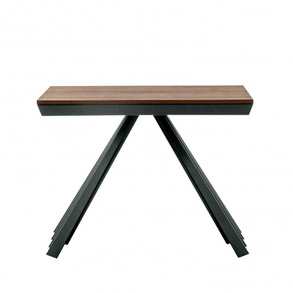 Consola Ventaglio extensible de Tonin casa. Diseño versatil y moderno.