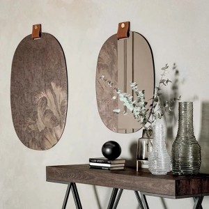 Espejo Belty de Tonin casa. Muebles modernos de hogar.