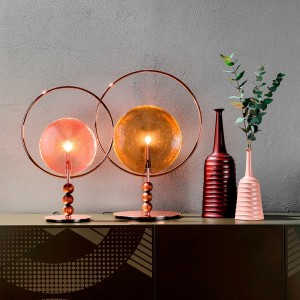 Lámpara sobremesa Dreamy de Tonin casa. Muebles modernos de hogar.