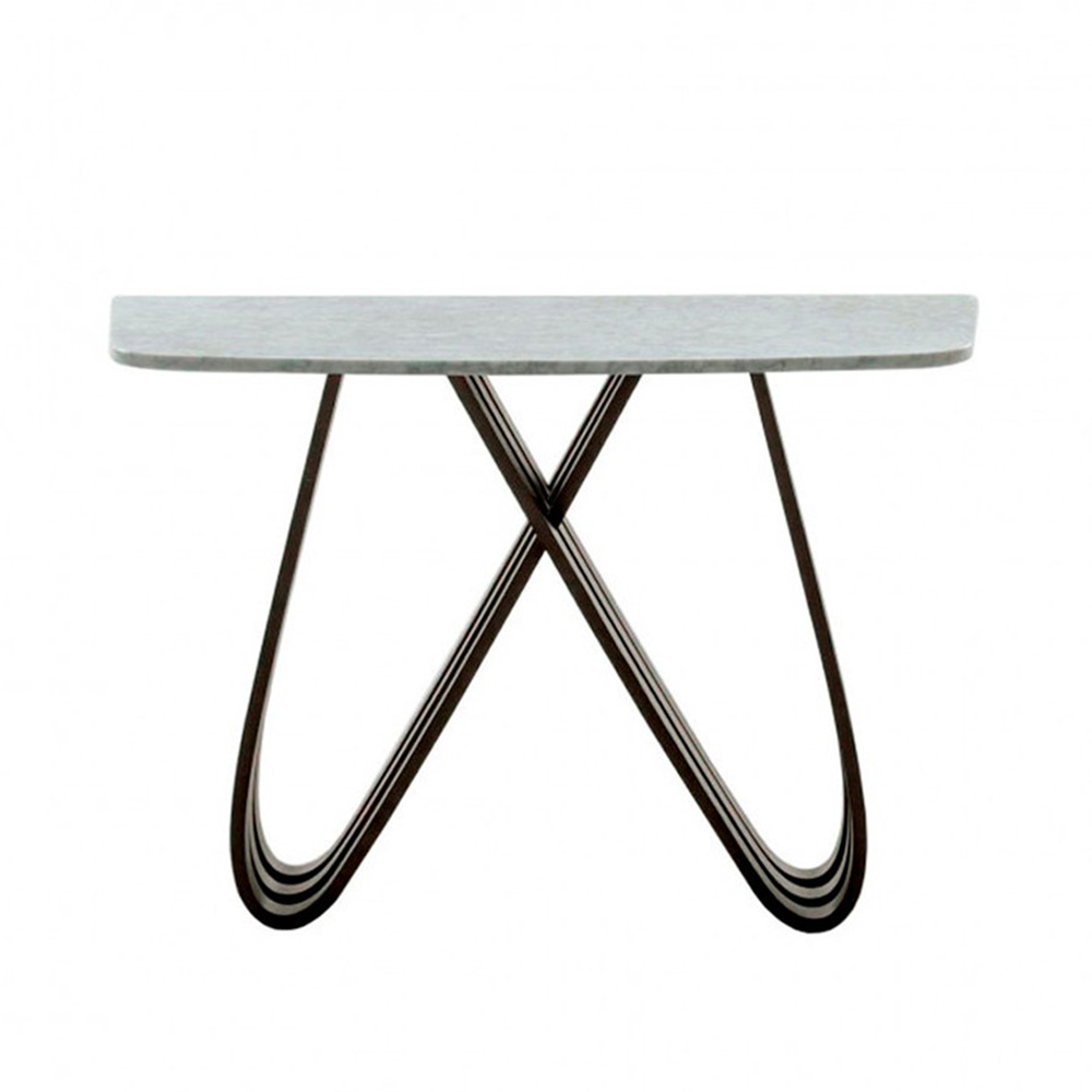 Consola Arpa de Tonin Casa. Muebles modernos italianos.
