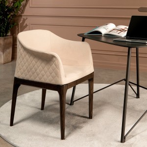 Sillón Gilda Élite de Tonin casa. Muebles modernos de hogar.