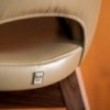 Taburete Beetle Madera de Tonin casa. Muebles modernos de hogar.