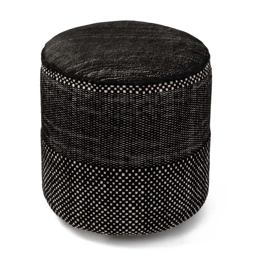 Pouf Tres outdoor de Nanimarquina. Alfombras modernas.