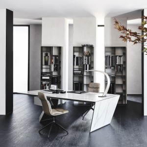 Silla Kelly de Cattelan Italia. Silla multifuncional. Sillas giratorias.