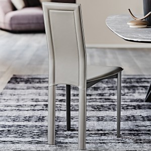 Silla Lara de Cattelan Italia. Sillas tapizada en cuero. Sillas de diseño.