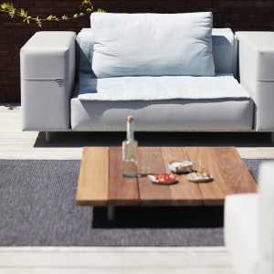 Mesa baja: Iroko