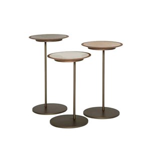 Mesa auxiliar Dot de Tonin casa. Muebles modernos de hogar.