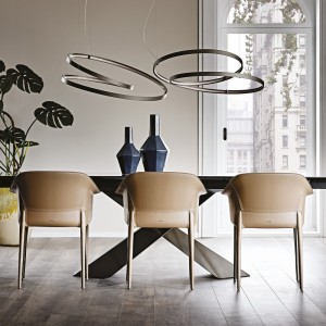 Silla Zuleika de Cattelan Italia. Silla de acero tapizada. Sillas de diseño.