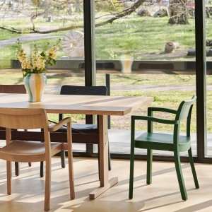 Sillón Pastis Armchair Hay. Ideal para cafés y comedores modernos elegantes.