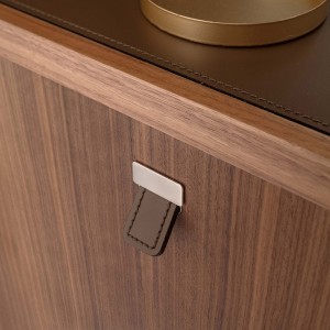Mueble Bar Bristol madera de Alivar. Muebles elegantes de diseño italiano.