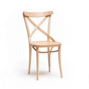 Silla 150 madera de Ton. Sillas de restaurante, para innumerables interiores.