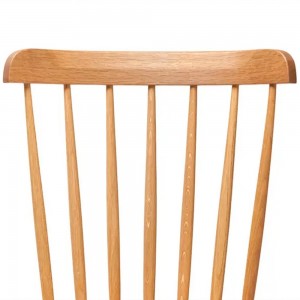 Silla Ironica 035 madera de Ton. Sillas restaurantes, de variados interiores.