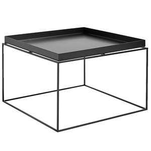 Mesa de centro multifuncional Tray Coffee Table de HAY, con un diseño elegante y moderno
