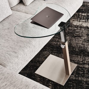 Mesa auxiliar Lap de Cattelan Italia. Mesa auxiliar o porta-ordenador moderna.