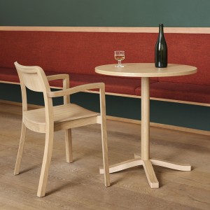 Mesa Pastis Hay. Diseño moderno e Ideal para comedor, salón o restaurantes.