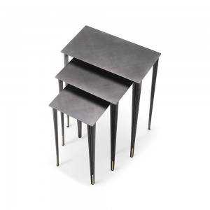 Mesa auxiliar Spillo de Cattelan Italia. Mesas auxiliar de diseño moderno.