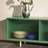 Aparador Colour Cabinet piso vidrio Hay. Diseño de muebles para Interiores.