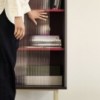 Aparador Colour Cabinet Tall de Hay. Diseño moderno ideal para salones.