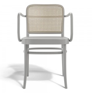 Sillón 811 rejilla 2 de Ton. Sillones de restaurante, para interiores.