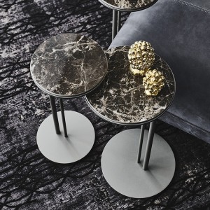 Mesita Sting de Cattelan Italia. Muebles modernos italianos. Mesas auxiliares.