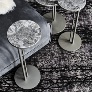 Mesita Sting de Cattelan Italia. Muebles modernos italianos. Mesas auxiliares.