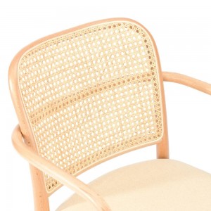 Sillón 811 tapizado 2 de Ton. Sillones de restaurantes, para interior.