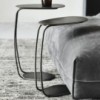 Mesa auxiliar Yago de Cattelan Italia. Mesas auxiliares  de diseño moderno.