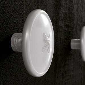 Percha Bottone de Cattelan Italia. Percha de pared con forma de botón.