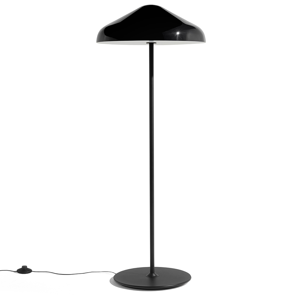 Lámpara pie Pao Steel Hay. Excelente lámpara de LED ideal para salones.