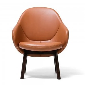 Sillón Lounge Albu tapizado de Ton. Sillones restaurante, de interior.