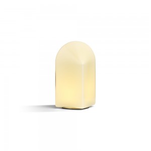 Lámpara sobremesa Parade Hay. Iluminación de diseño para espacios interiores.
