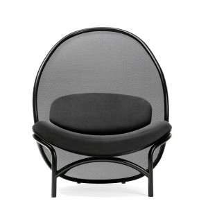 Sillón Lounge Chips tapizado de Ton. Sillones para comedor, interiores.