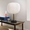 Lámpara sobremesa Common Hay. Diseño moderno de iluminación para el hogar.