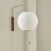 Lámpara pared Nelson Ball Sconce Hay. Lámparas de diseño para salón.