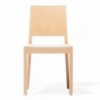 Silla Lyon tapizada de Ton. Sillas para comedor, variedad de interiores.
